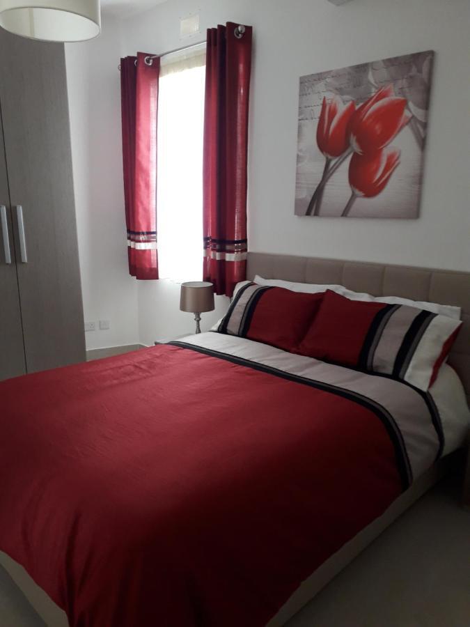 Bright Stylish Apartment Victoria Esterno foto